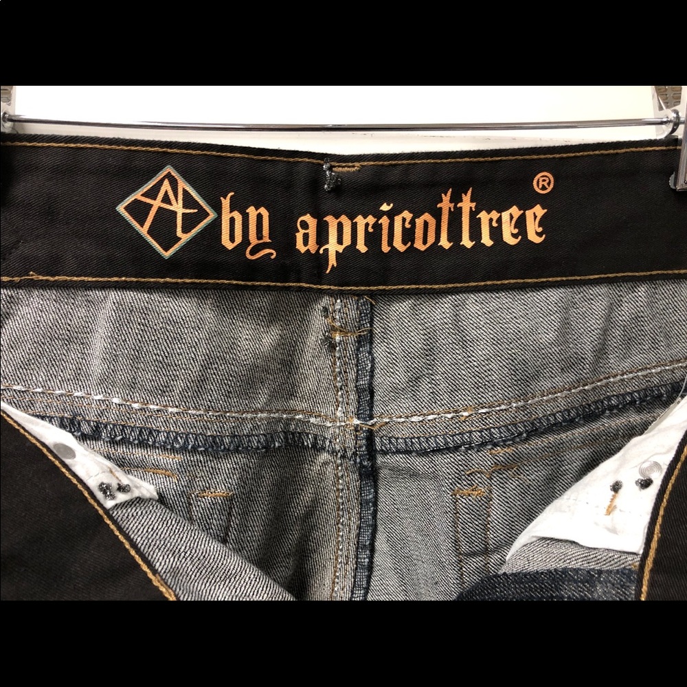 Apricot Tree men’s jeans